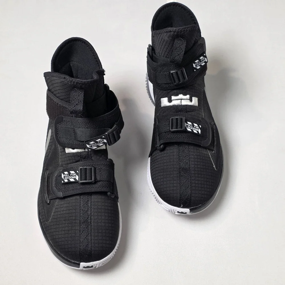 Nike LeBron Soldier 13 SFG Basketball Shoes Mens Size 8 Black and White Sneaker